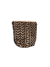 Load image into Gallery viewer, Purse. Organic cotton Bogolan.