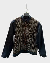 Load image into Gallery viewer, Organic cotton jacket. Natural colours. Bogolan.