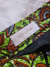 Load image into Gallery viewer, Waxprint cotton midi skirt.