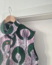 Load image into Gallery viewer, Waxprint cotton shirt. Handmade coconut buttons. Unisex fit.