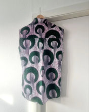 Load image into Gallery viewer, Waxprint cotton shirt. Handmade coconut buttons. Unisex fit.