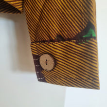 Load image into Gallery viewer, Waxprint jacket with linen.