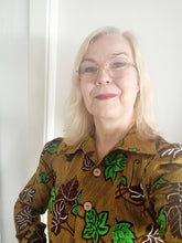 Load image into Gallery viewer, Waxprint jacket with linen.