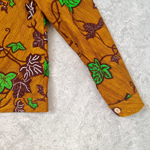 Load image into Gallery viewer, Waxprint jacket with linen.