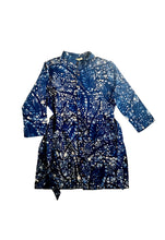 Load image into Gallery viewer, Organic cotton shirtdress. Handmade coconut buttons.