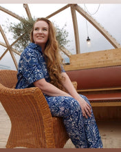 Load image into Gallery viewer, Organic cotton shirt. Handmade coconut buttons. Unisex fit.