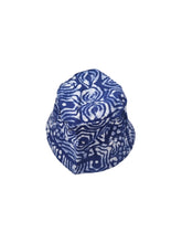 Load image into Gallery viewer, Organic cotton hat.
