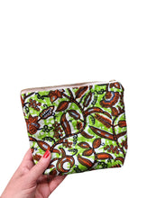 Load image into Gallery viewer, Purse. Waxprint cotton.

