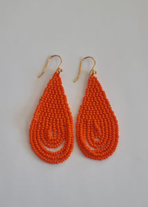 Drops earrings. Beadwork made in Kenya.
