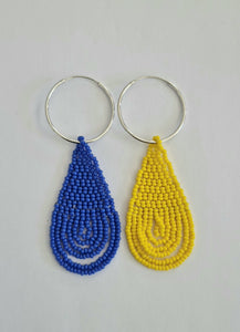 Hoops earrings. Beadwork made in Kenya.